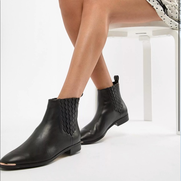 Ted Baker Women’s Leather Chelsea Boots - Picture 2 of 7